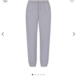 Brand new took tag off to try on buttery soft sweats joggers skims